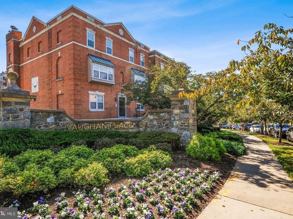 3800 Porter Street NW 302, Washington DC 20016