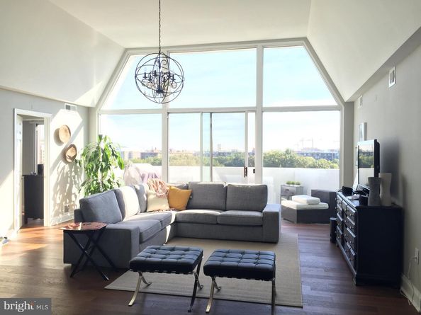 700 7TH Street SW 813, Washington DC 20024