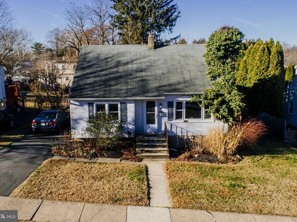 29 Cadwallader Court, Yardley PA 19067