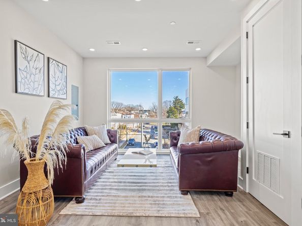 824 18TH Street NE 302, Washington DC 20002