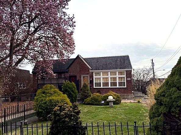 1800 Evarts Street, Philadelphia PA 19152