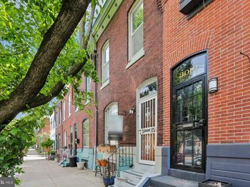 3008 Poplar Street