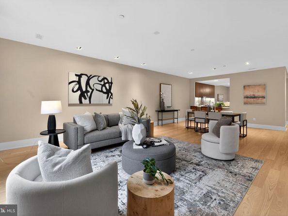 2110 Sansom Street, Philadelphia PA 19103