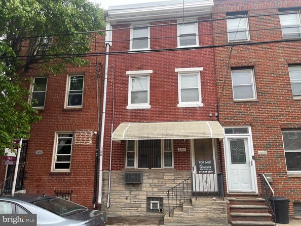 2520 Edgemont Street, Philadelphia PA 19125