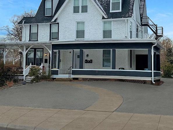 9 W Hinckley Avenue, Ridley Park PA 19078