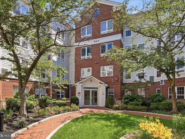 801 S Greenbrier Street 306, Arlington VA 22204