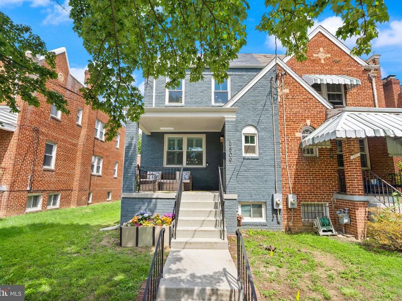 5809 3rd Place NW, Washington DC 20011
