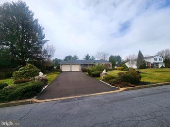 120 W Georgianna Drive