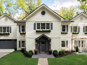 2913 University Terrace NW