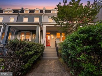 2111 4TH Street NE