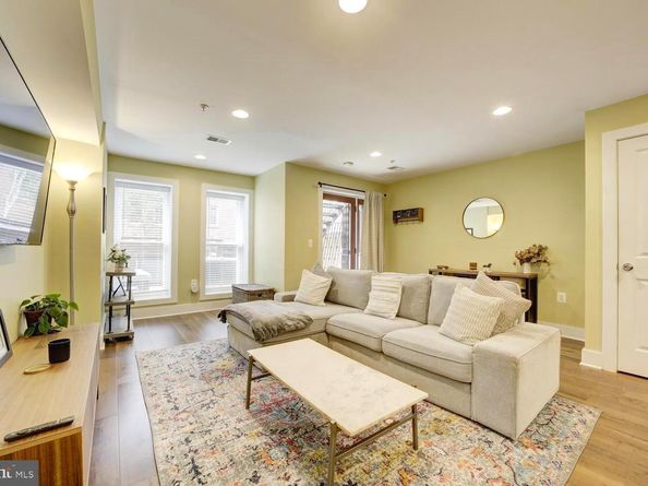 2505 17TH Street NW 1, Washington DC 20009