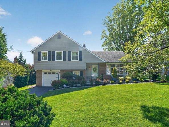 962 Edwards Drive, Springfield PA 19064