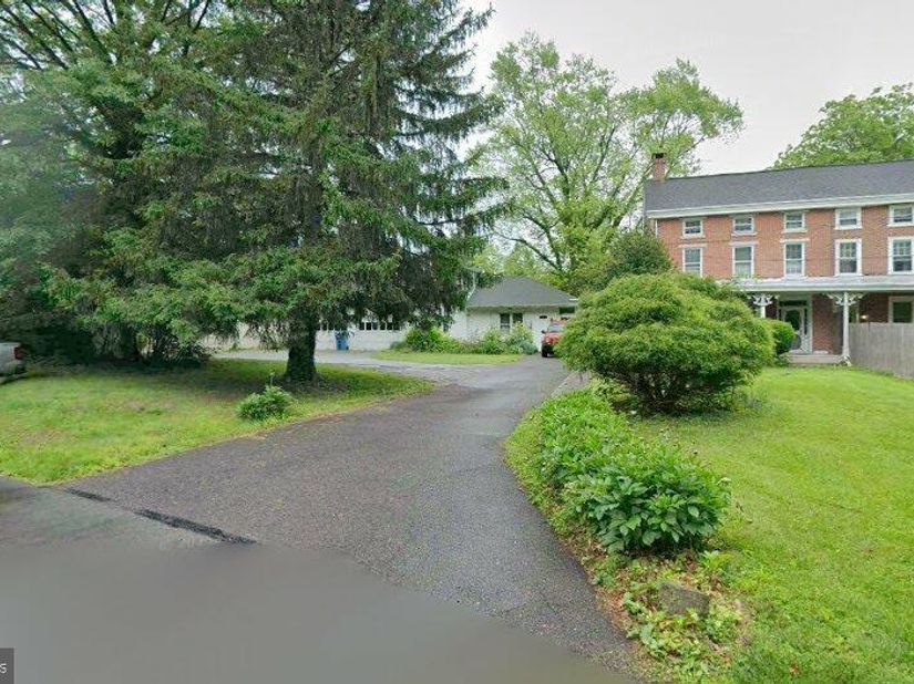 900 Homestead Lane, Ambler PA 19002