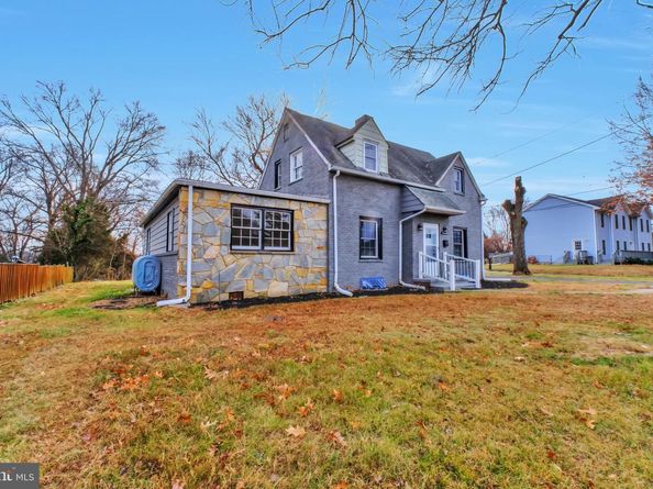 3509 Annandale Road, Annandale VA 22003