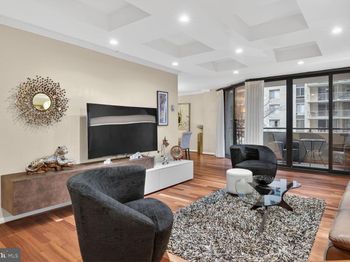 4620 N Park Avenue N