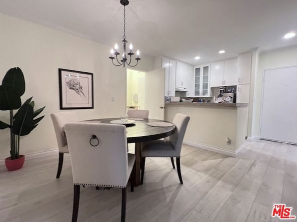 11645 Montana Avenue 323, Los Angeles CA 90049