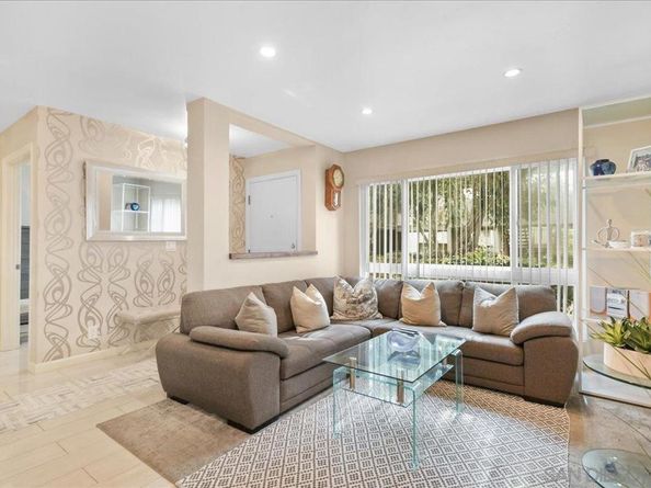 13754 Mango Dr 123, Del Mar CA 92014