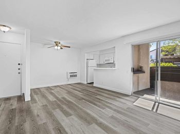 1389 Caminito Gabaldon