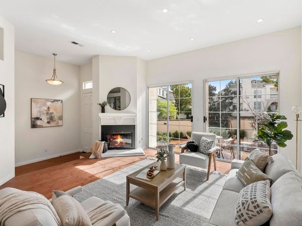 5123 Renaissance Ave C, San Diego CA 92122