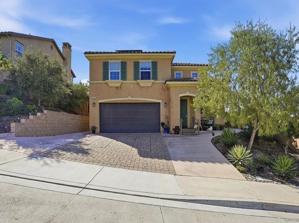 1754 Avenida Regina, San Marcos CA 92069