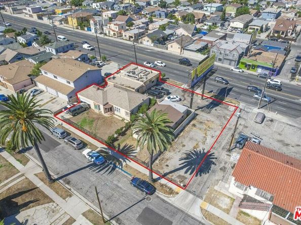 1025 W 101st Street, Los Angeles CA 90044