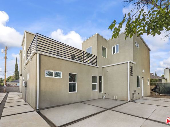 19025 Bassett Street, Los Angeles CA 91335