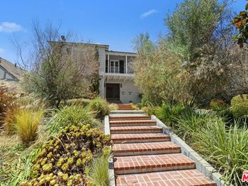 1307 S Rimpau Boulevard