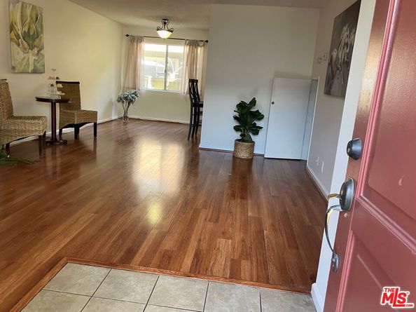 20258 Cohasset Street 4, Winnetka CA 91306