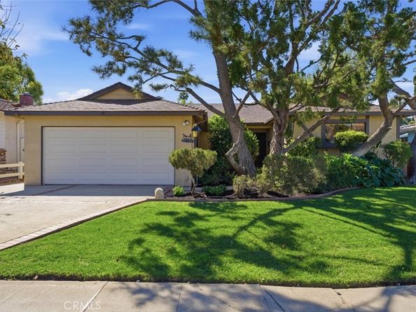 15944 Gledhill Street, North Hills CA 91343