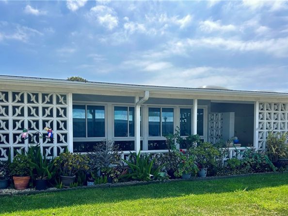 1660 Monterey Rd., M2-9I, Seal Beach CA 90740