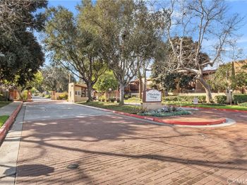 1000 W Macarthur Boulevard