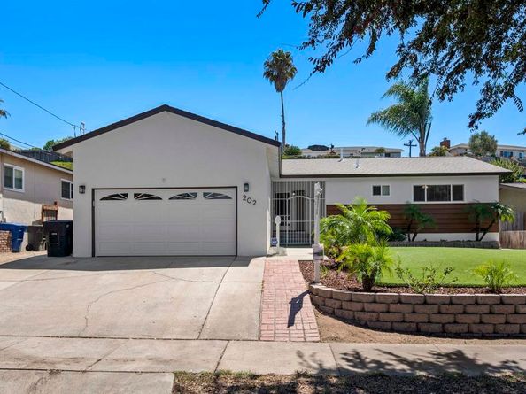 202 E J St, Chula Vista CA 91910