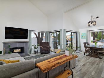 1935 Sunset Drive