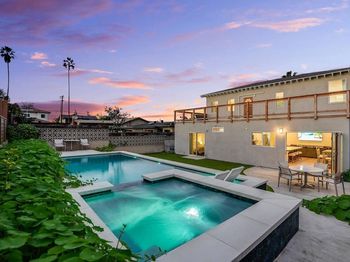 3749 Kingsley Street