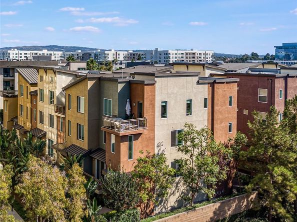 507 Rockefeller, Irvine CA 92612