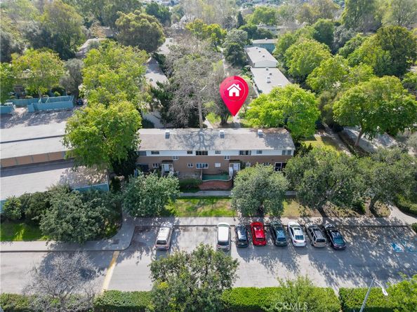 5389 Village, Los Angeles CA 90016