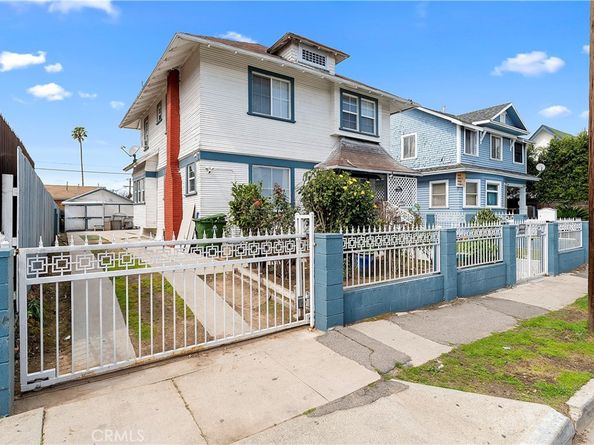 1665 Arlington, Los Angeles CA 90019