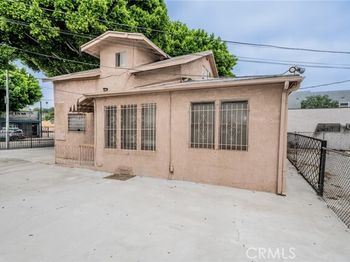 3340 N Eastern