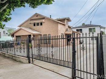 3340 N Eastern