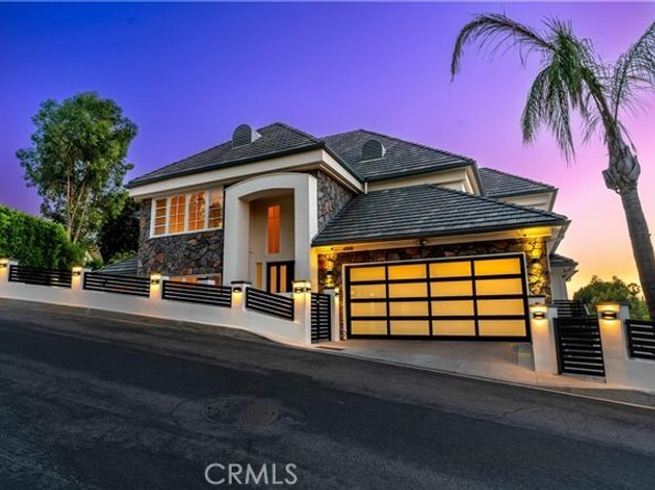 4918 Calvin Avenue, Tarzana (los Angeles) CA 91356