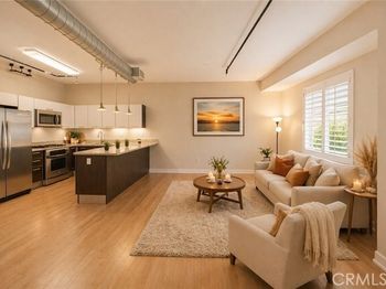 645 W 9th