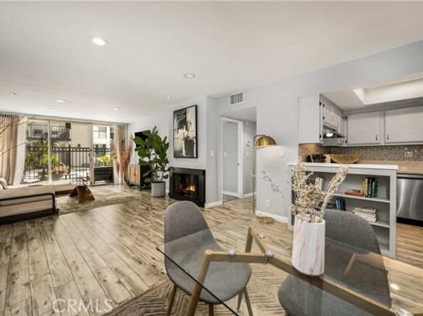 1351 N Crescent Heights 114, West Hollywood CA 90046