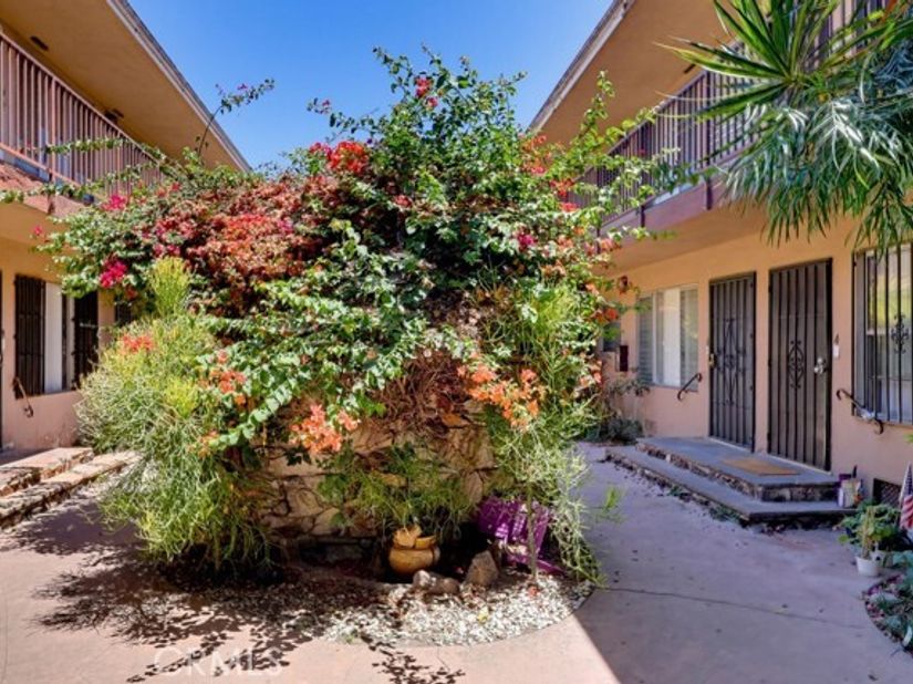 640 Elm Ave. 5, Long Beach CA 90802