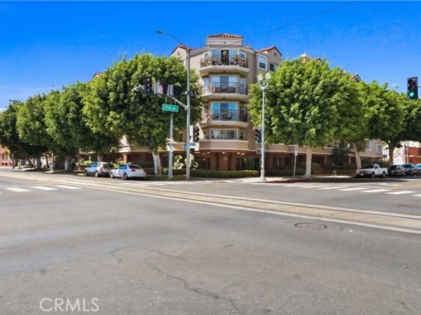 801 Pine Ave Unit #310, Long Beach CA 90813