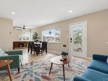 4790 Solola Ave