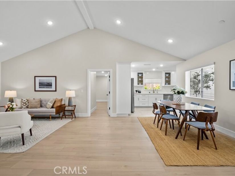 16360 Parthenia, North Hills (los Angeles) CA 91343