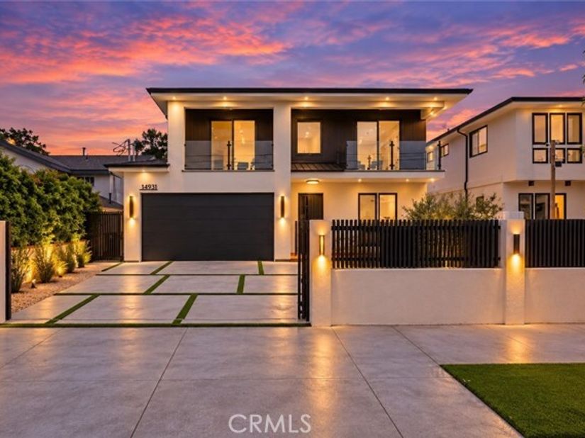 14931 Vose Street, Van Nuys (los Angeles) CA 91405