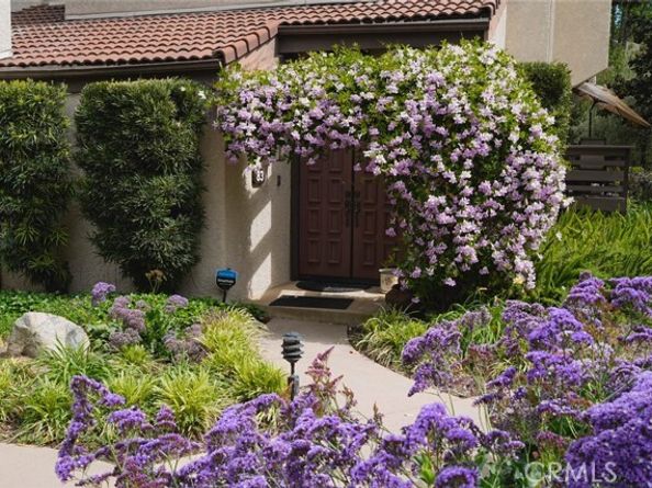 21801 Burbank Boulevard 83, Woodland Hills (los Angeles) CA 91367