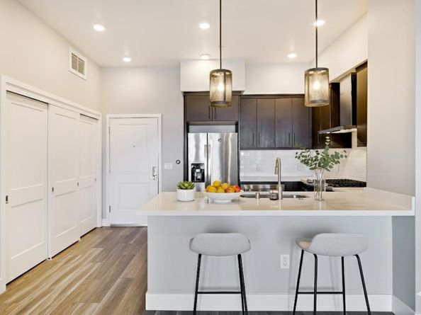 42111 Osgood Rd 519, Fremont CA 94539