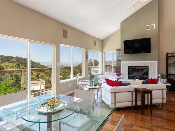 10353 Royal Oak Rd, Oakland CA 94605